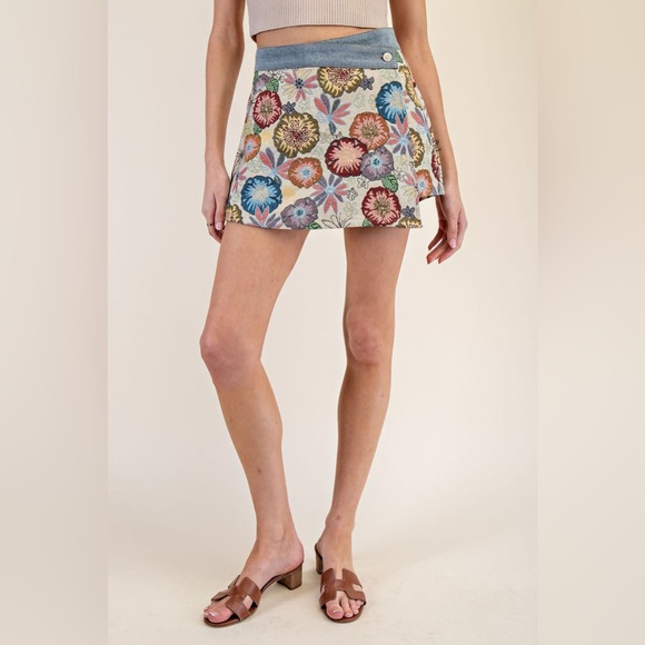 Vintage Floral Tapestry Denim Mini Wrap Skort - eesome - Picture 7 of 7